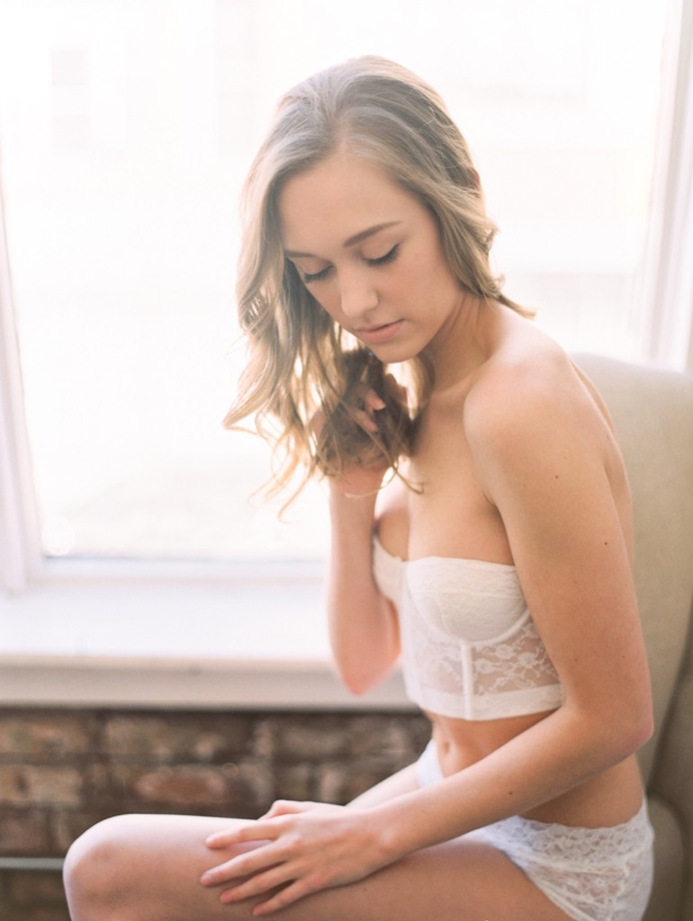 Andreas Lifestyle Boudoir Session Kristin La Voie Photography Chicago Fine Art Boudoir 9449