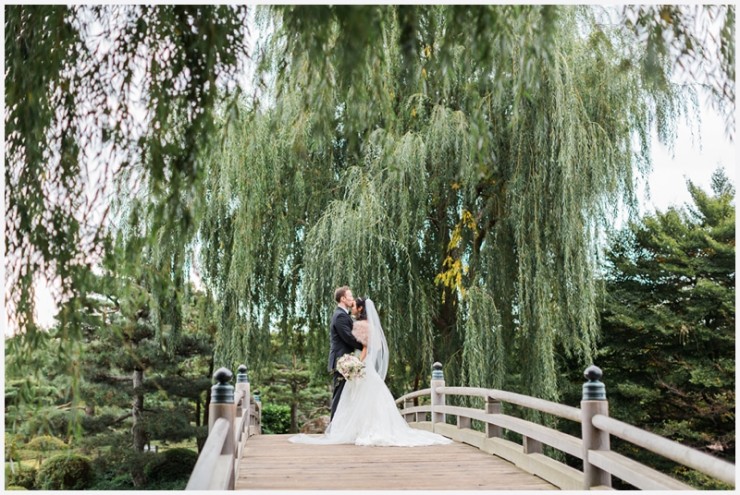 Kristin-La-Voie-Photography-Chicago-Wedding-Photographer-Chicago-Botanic-Gardens-21