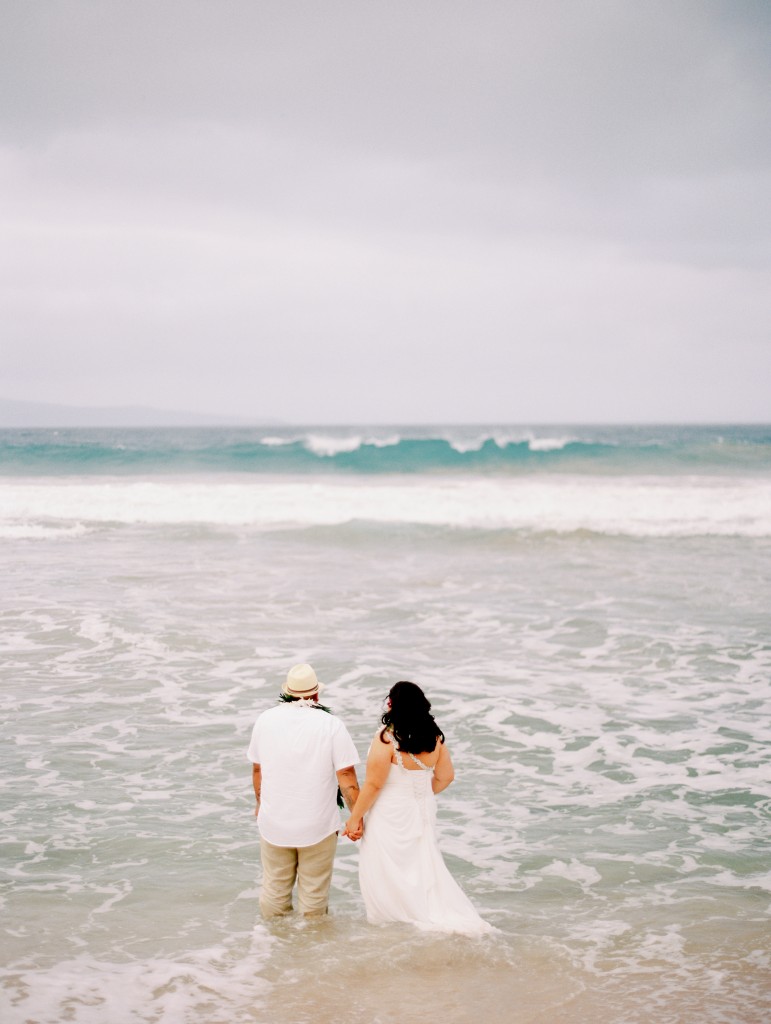 Kristin-La-Voie-Photography-Hawaii-Maui-Destination-Wedding-Photographer-Merriman's-Restaurant-Ironwoods-473