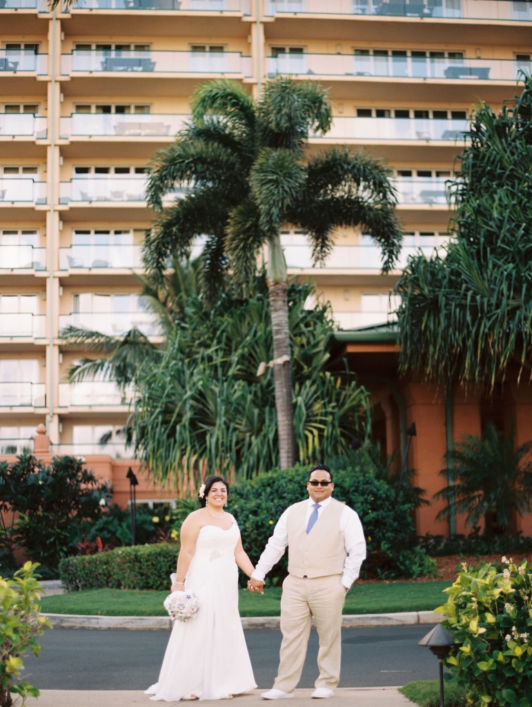 Kristin-La-Voie-Photography-Hawaii-Maui-Destination-Wedding-Photographer-Merriman's-Restaurant-Ironwoods-559