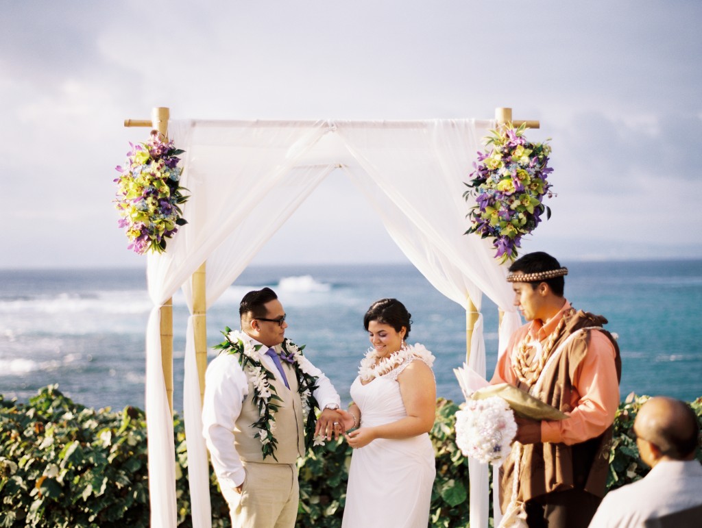 Kristin-La-Voie-Photography-Hawaii-Maui-Destination-Wedding-Photographer-Merriman's-Restaurant-Ironwoods-606