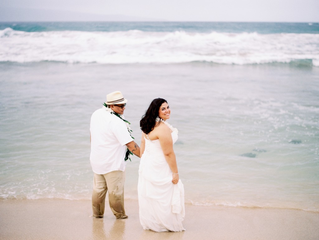 Kristin-La-Voie-Photography-Hawaii-Maui-Destination-Wedding-Photographer-Merriman's-Restaurant-Ironwoods-632