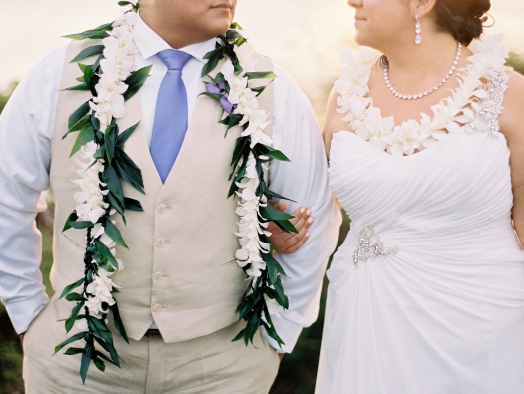 Kristin-La-Voie-Photography-Hawaii-Maui-Destination-Wedding-Photographer-Merriman's-Restaurant-Ironwoods-649