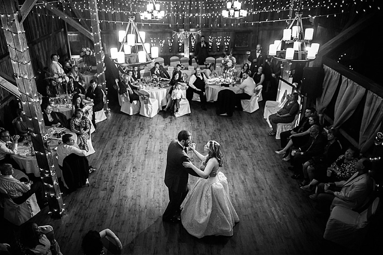 Kristin-La-Voie-Photography-Hoosier-Grove-Barn-Wedding-2