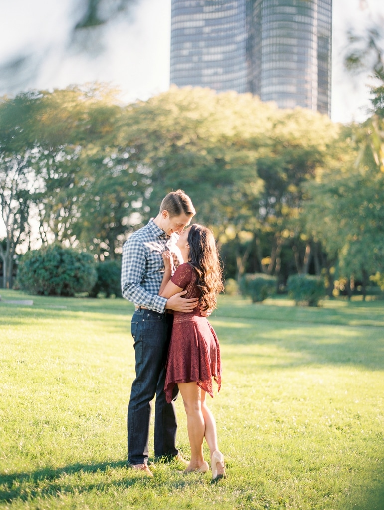 kristin-la-voie-photography-olive-park-engagement-chicago-wedding-photographer-31