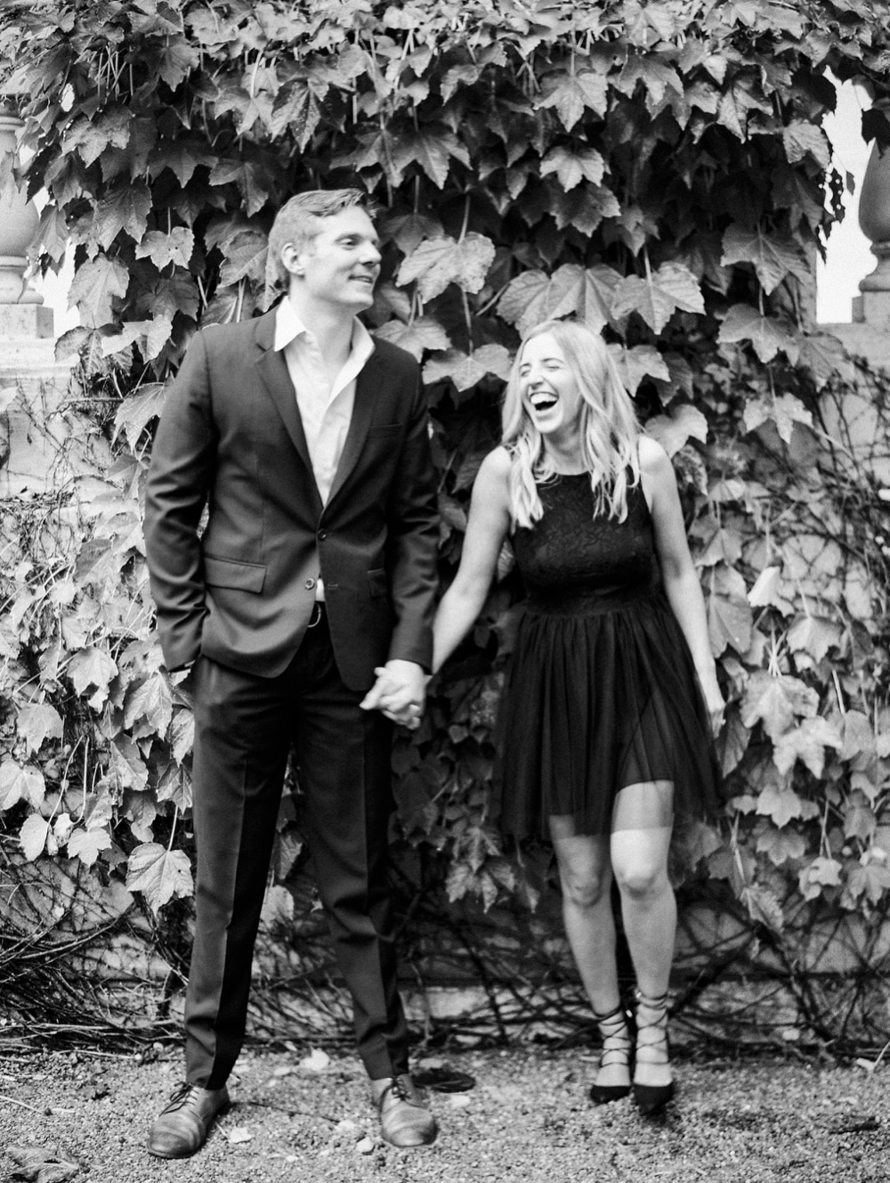 kristin-la-voie-photography-chicago-art-institute-engagement-19