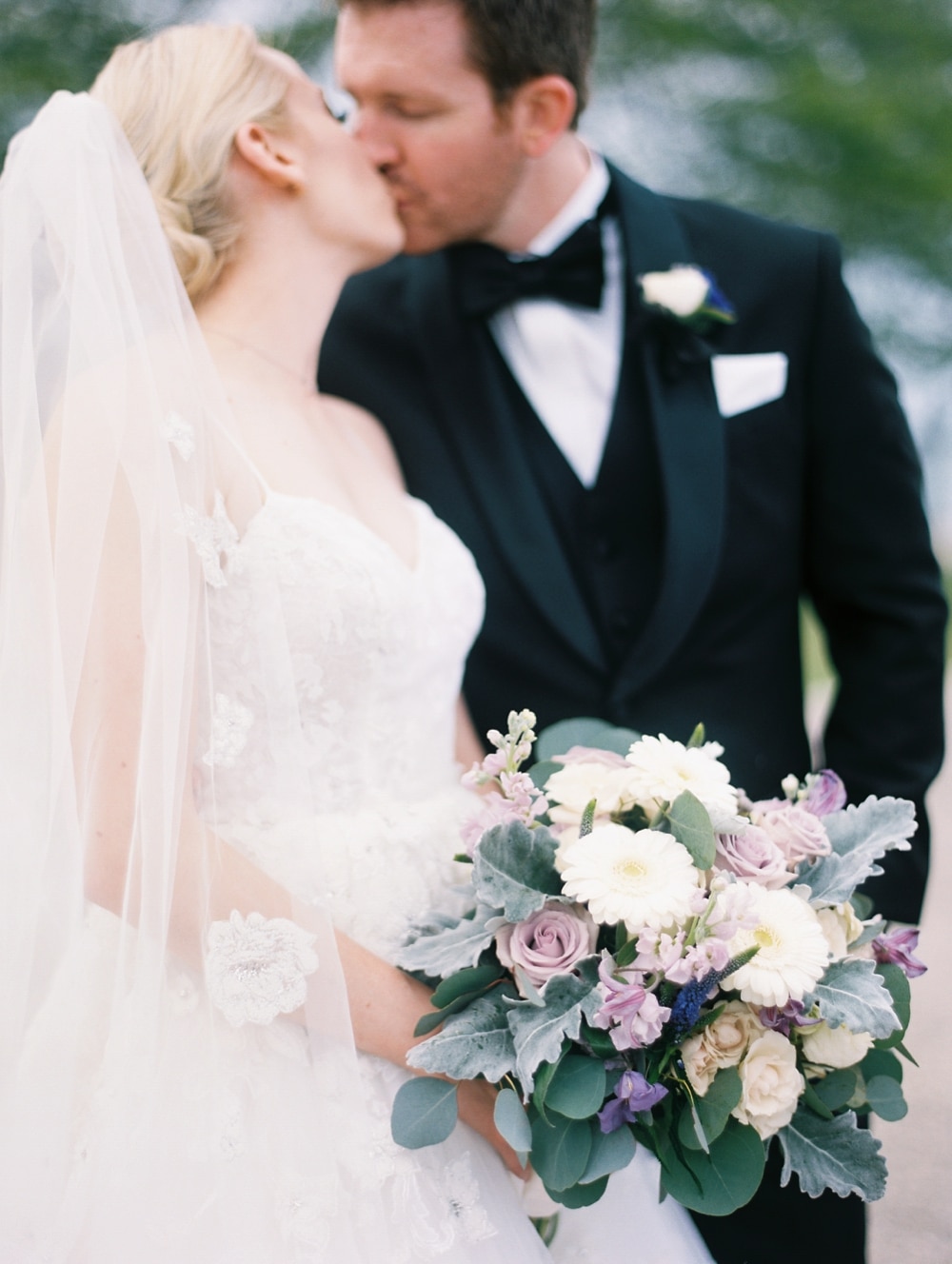 Kristin-La-Voie-Photography-salvatore’s-chicago-wedding-photographer-22
