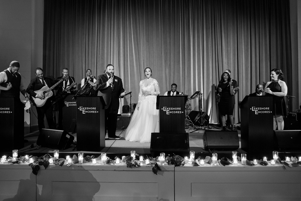 Kristin-La-Voie-Photography-field-museum-chicago-wedding-photos-155