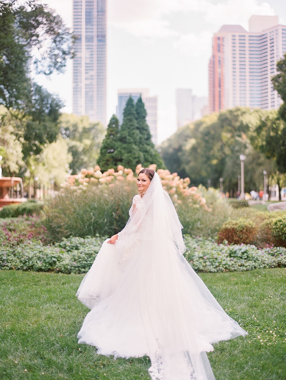 The Field Museum Chicago Wedding - Kristin La Voie Photography ...