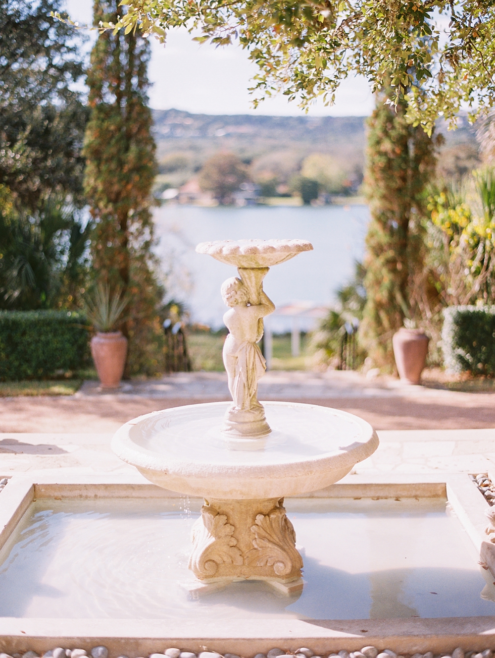 kristin-la-voie-photography-Austin-Wedding-Photographer-laguna-gloria-commodore-perry-estate-engagement-100