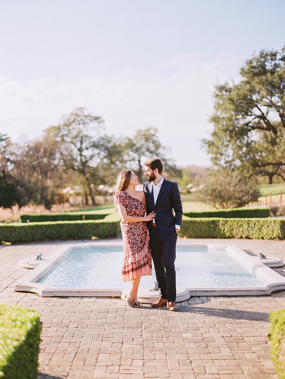 kristin-la-voie-photography-Austin-Wedding-Photographer-laguna-gloria-commodore-perry-estate-engagement-111