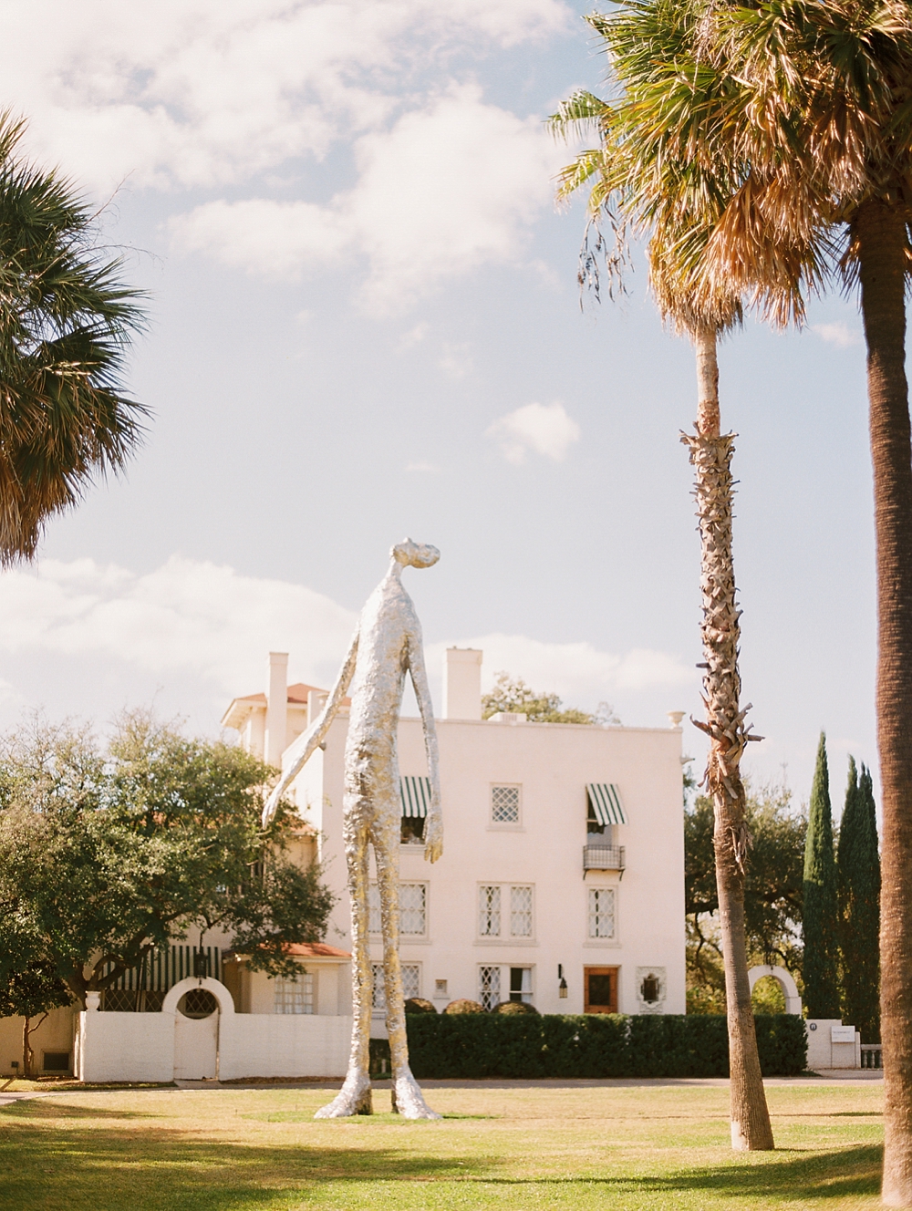 kristin-la-voie-photography-Austin-Wedding-Photographer-laguna-gloria-commodore-perry-estate-engagement-74
