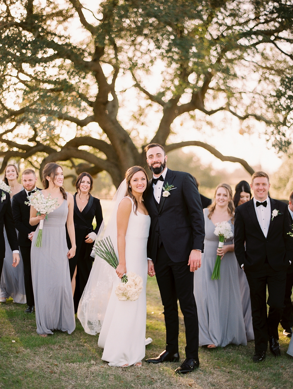 Texas Destination Wedding at The Oaks at High Hill - Kristin La Voie ...