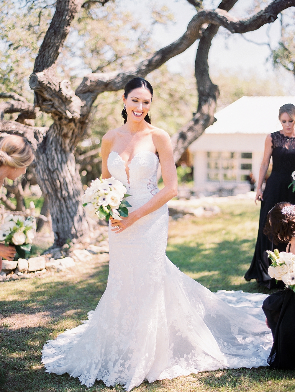 Kristin-La-Voie-Photography-ivory-oak-wedding-Austin-Texas-44