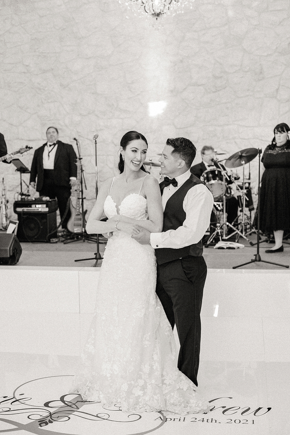 Kristin-La-Voie-Photography-ivory-oak-wedding-Austin-Texas-69
