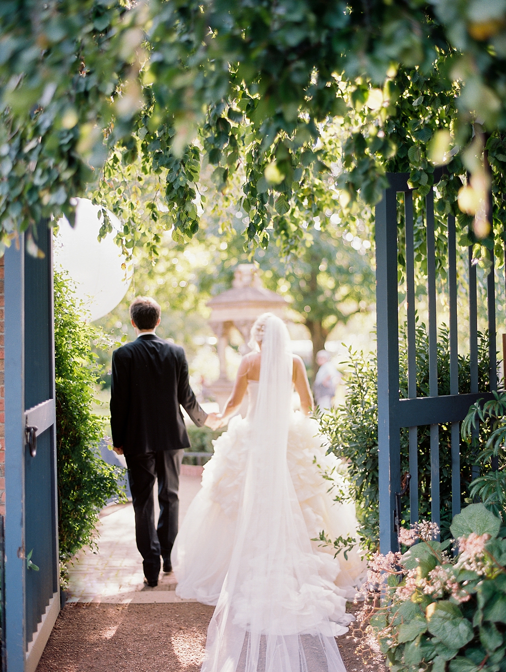 Kristin-La-Voie-Photography-chicagp-botanic-garden-wedding-108