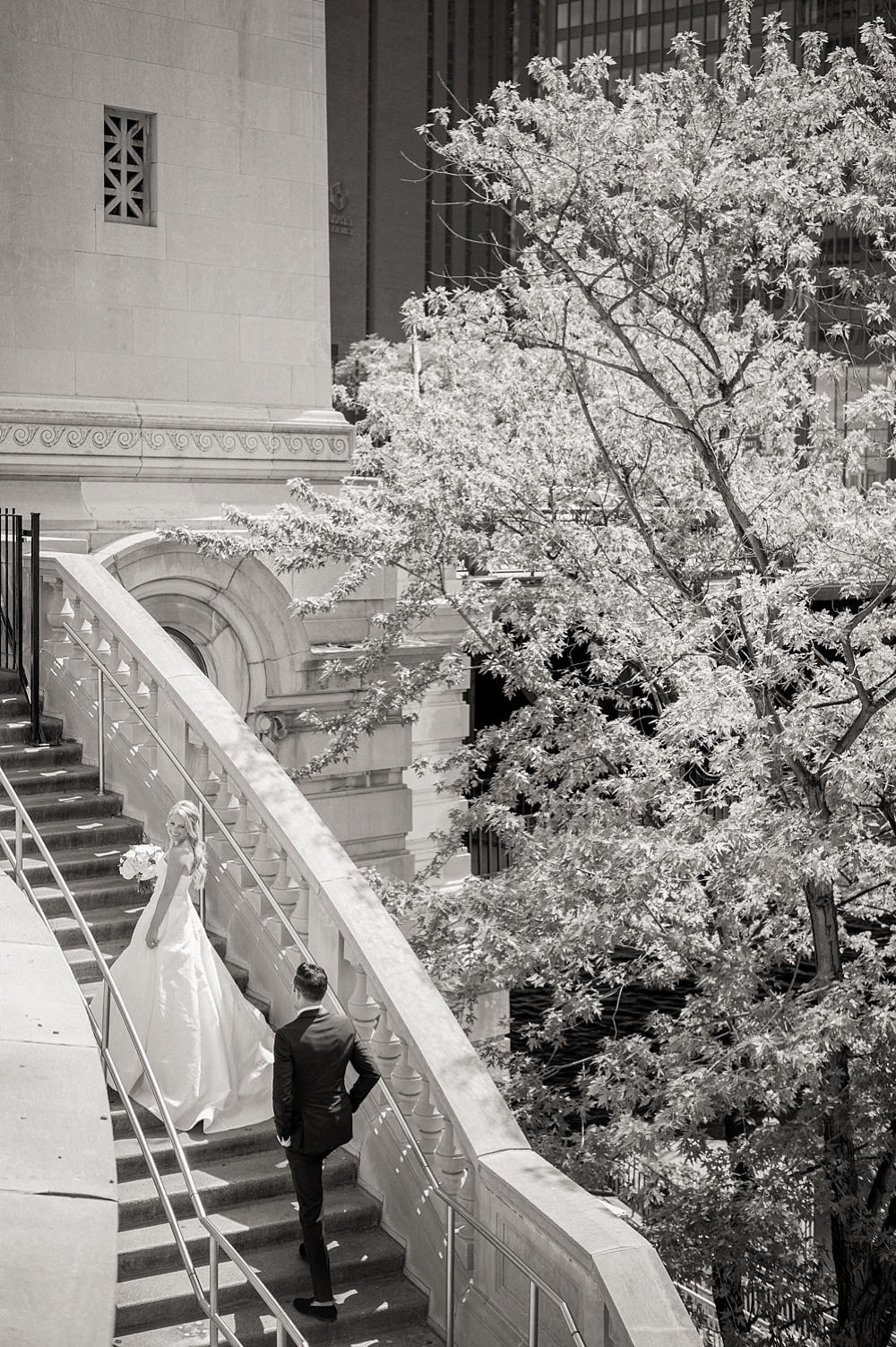 kristin-la-voie-photography-Chicago-Botanic-Garden-Wedding-8-29-21-113