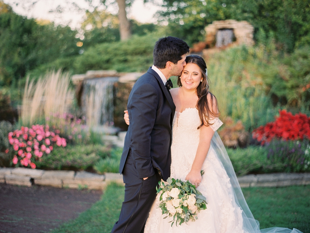 kristin-la-voie-photography-hinsdale-country-club-wedding-97