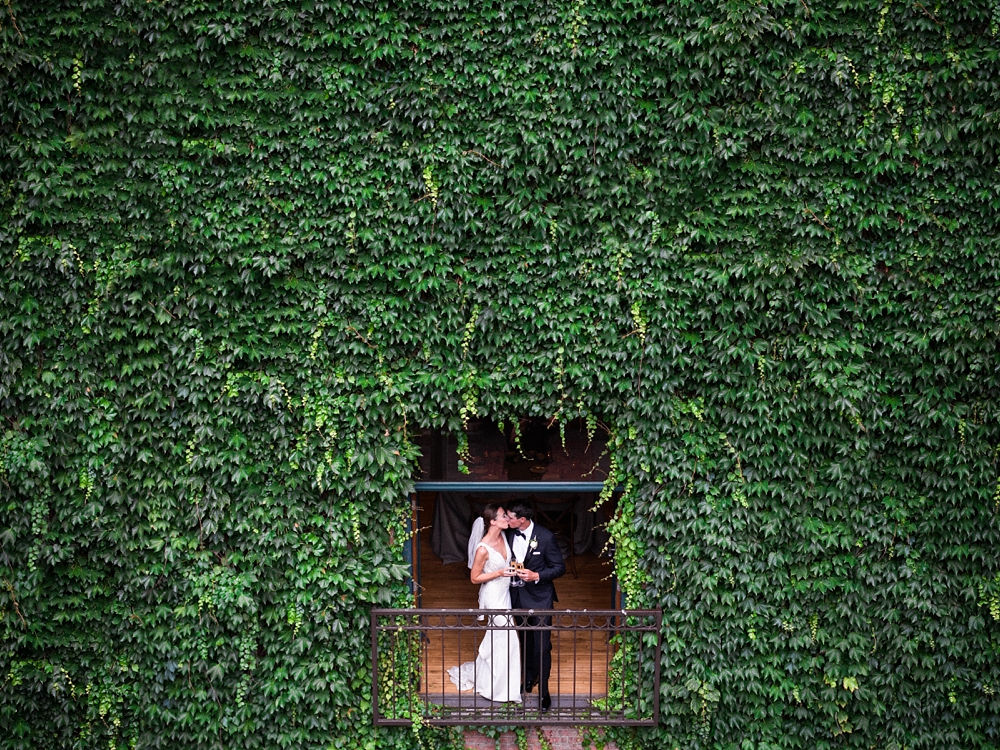 kristin-la-voie-photography-ivy-room-chicago-wedding-photographer-114