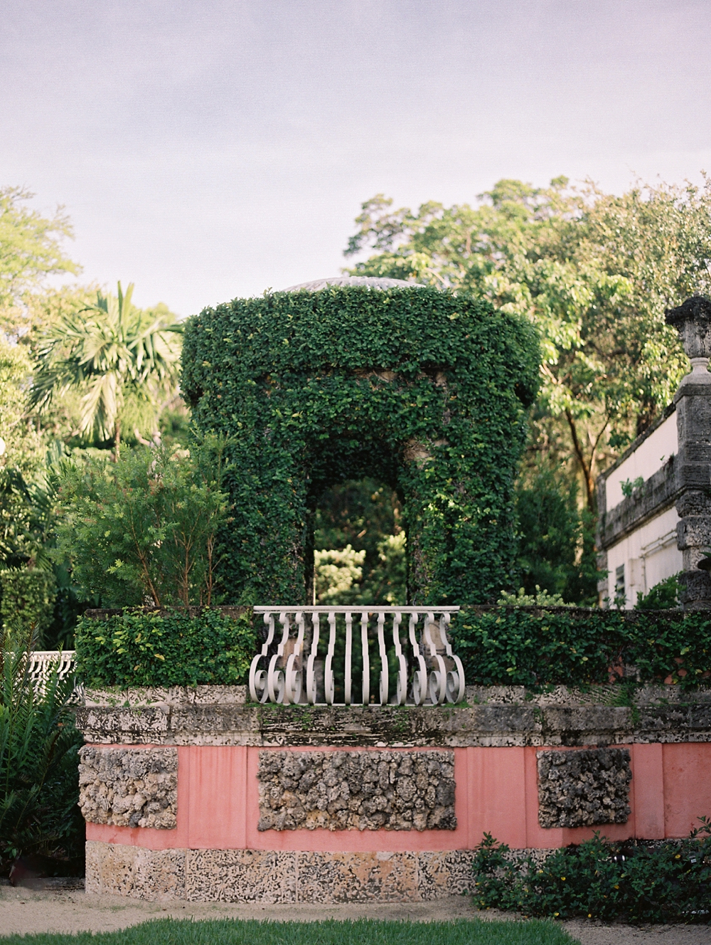 kristin-la-voie-photography-Fine-Art-Miami-Maternity-Photographer-Vizcaya-Museum-gardens-florida-lifestyle-7